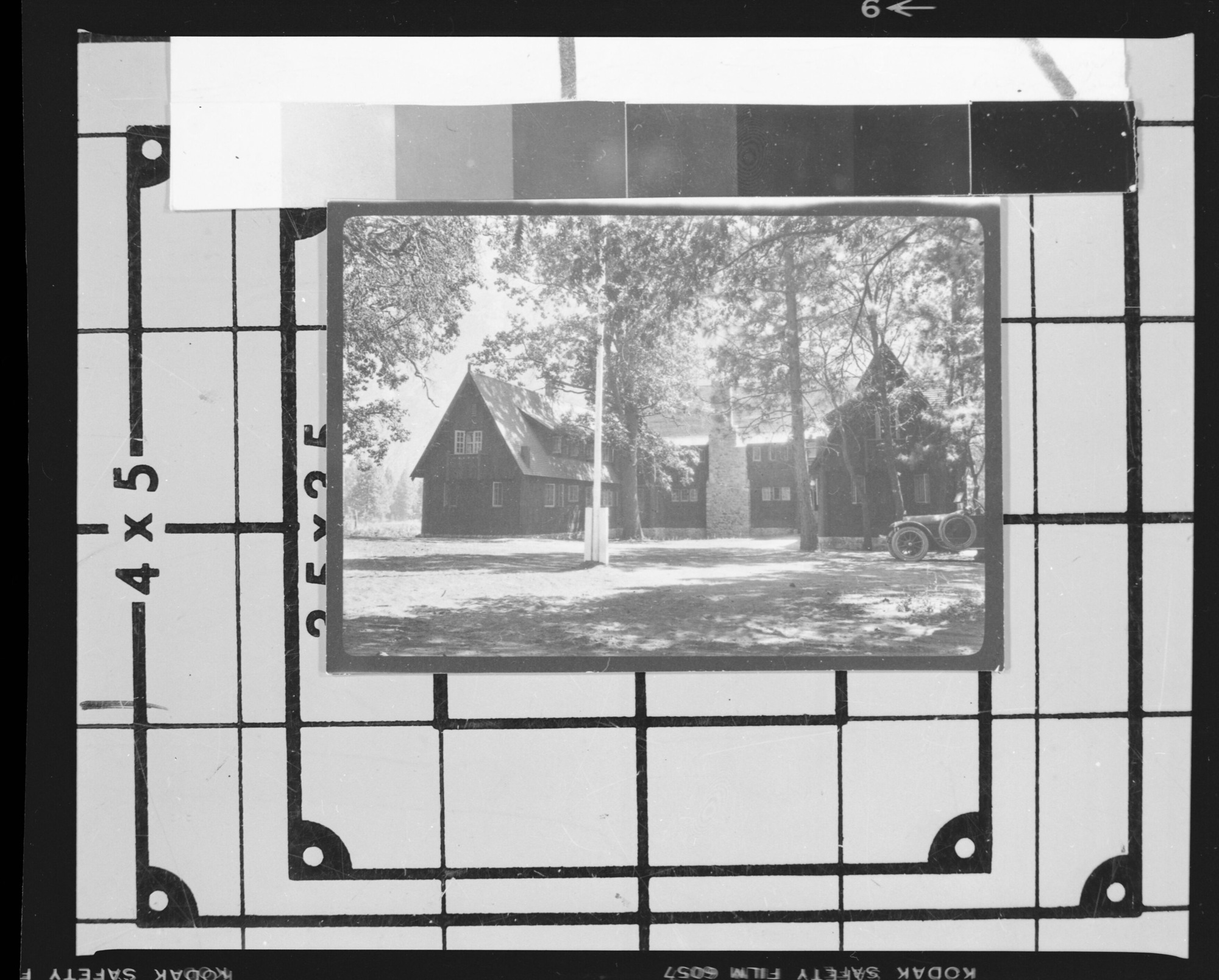 Photo donated by Audrey Harris.