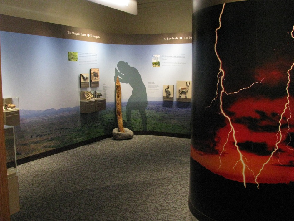 Traces the evolution of the valley from prehistoric times until the arrival of the Jesuits