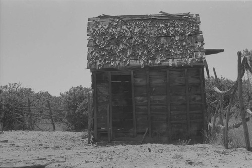 Building structures in Hop Valley.