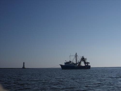 Cockspur Island Lighthouse during low-tide at Fort Pulaski National Monument in June 2007