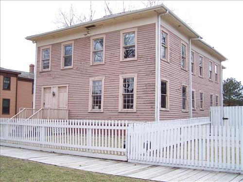 Current condition of Miller House in Summer 2008