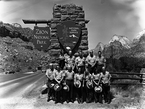 The naturalist group picture, 1979 crew- naturalist division, Zion Natural History Association (ZNHA), Zion Nature School (ZNS), Student Conservation Association (SCA).