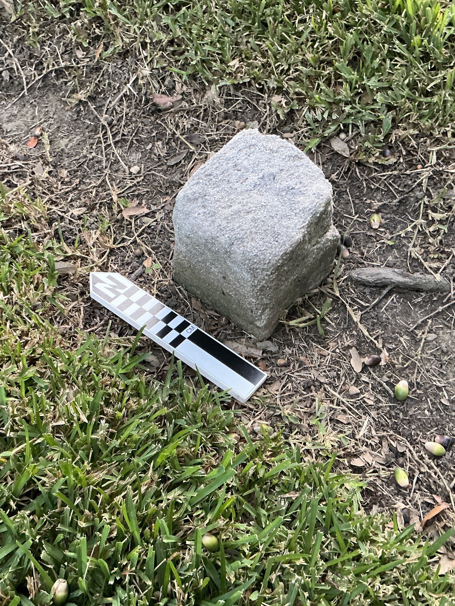 Extra image of flat marble marker