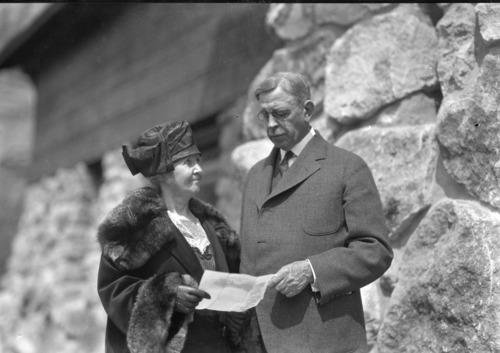 Mrs. Curry & Sec. Herbert Work