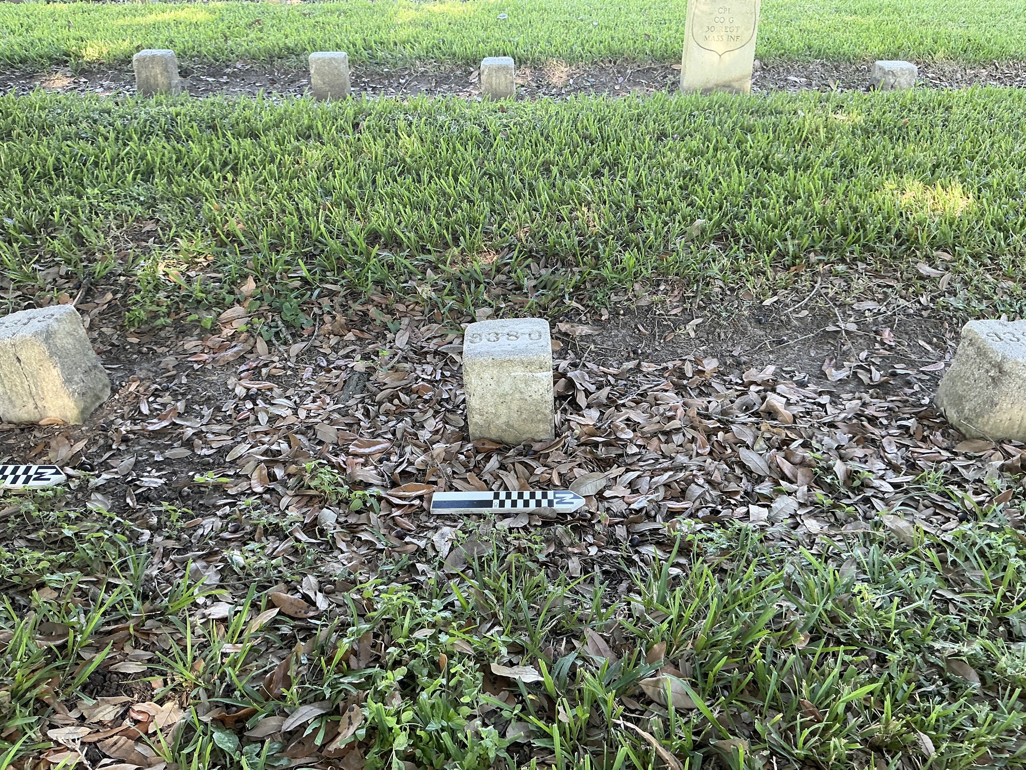 Extra image of flat marble marker