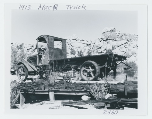 Black and white image of 1913 truck