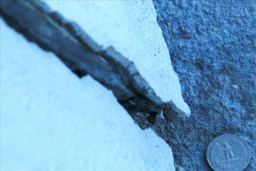 Fire Island Lighthouse exterior tower cracking