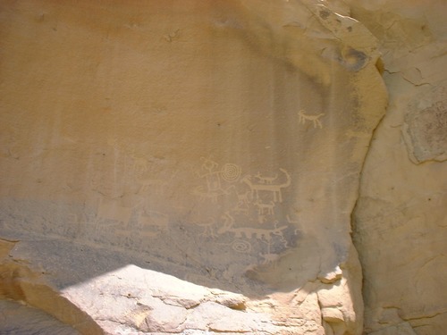 Petroglyphs behind Una Vida