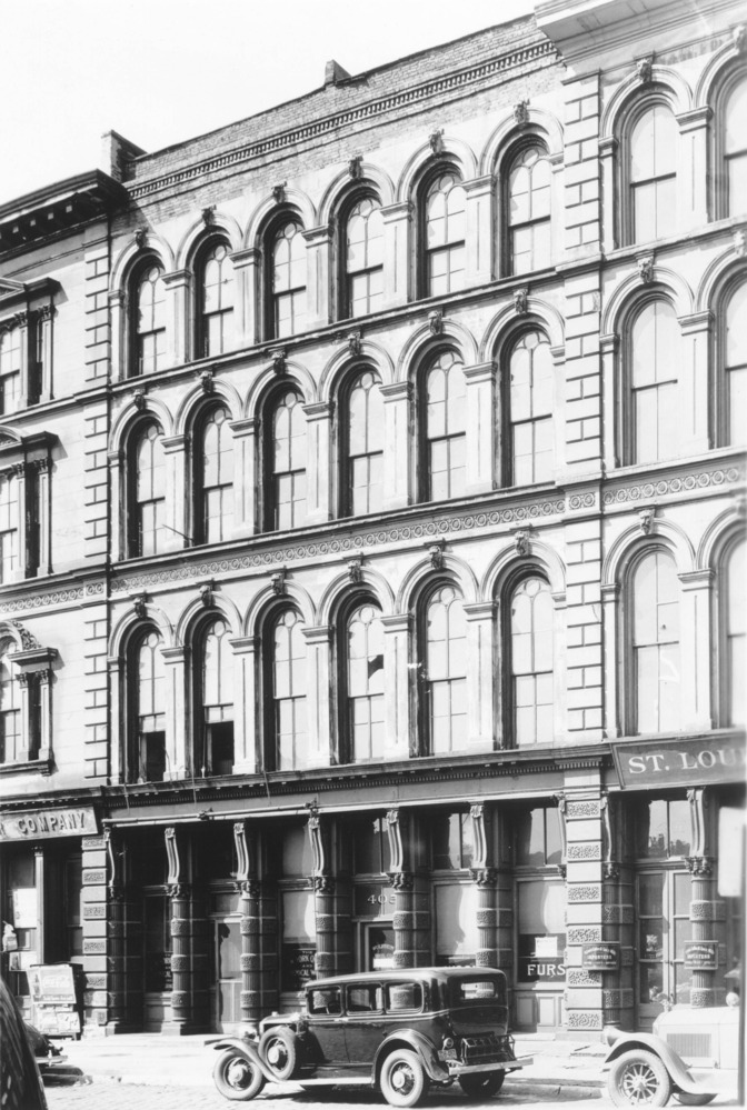 Wolfe-Hoppe Building, 403-405 North First Street
V118-000128