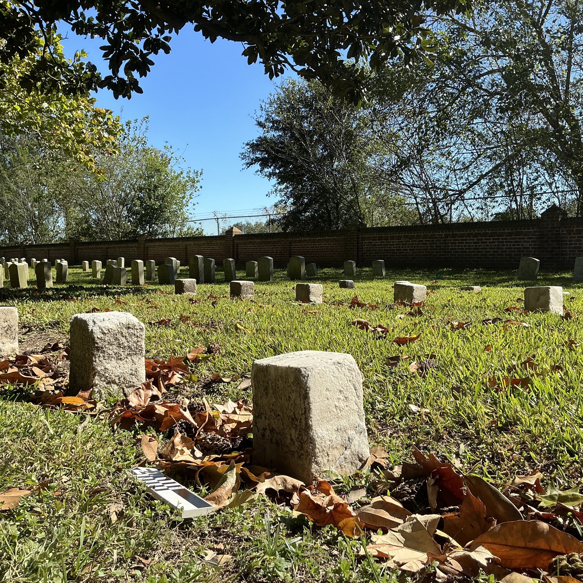 Extra image of flat marble marker