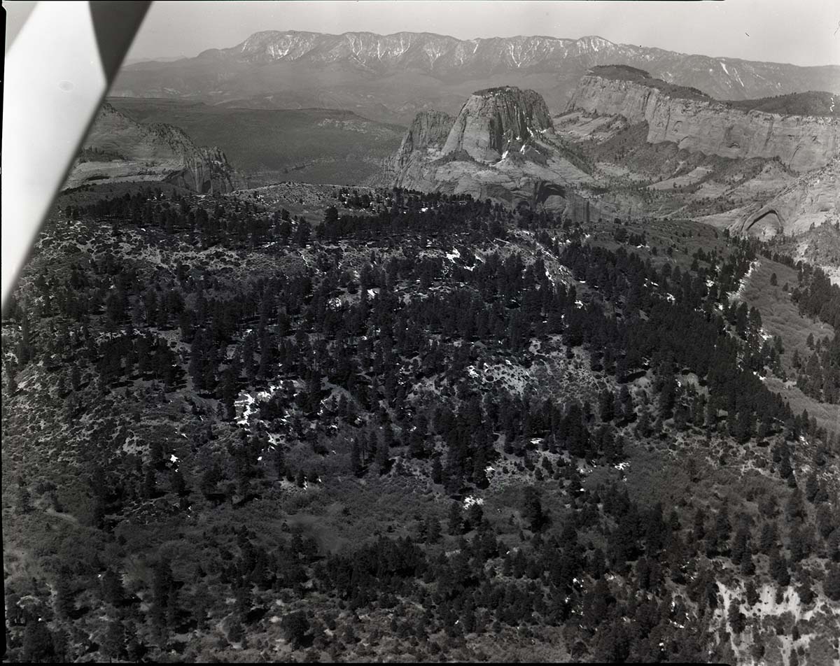 Private lands - Langston Mountain and Lee Valley, aerial view for land appraisal purposes.