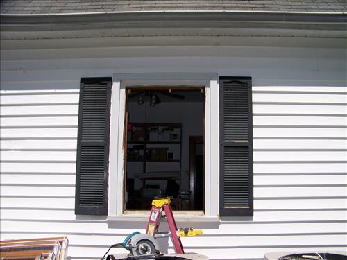 Installation of windows at the Headquarters building at Prince William Forest Park in April 2008