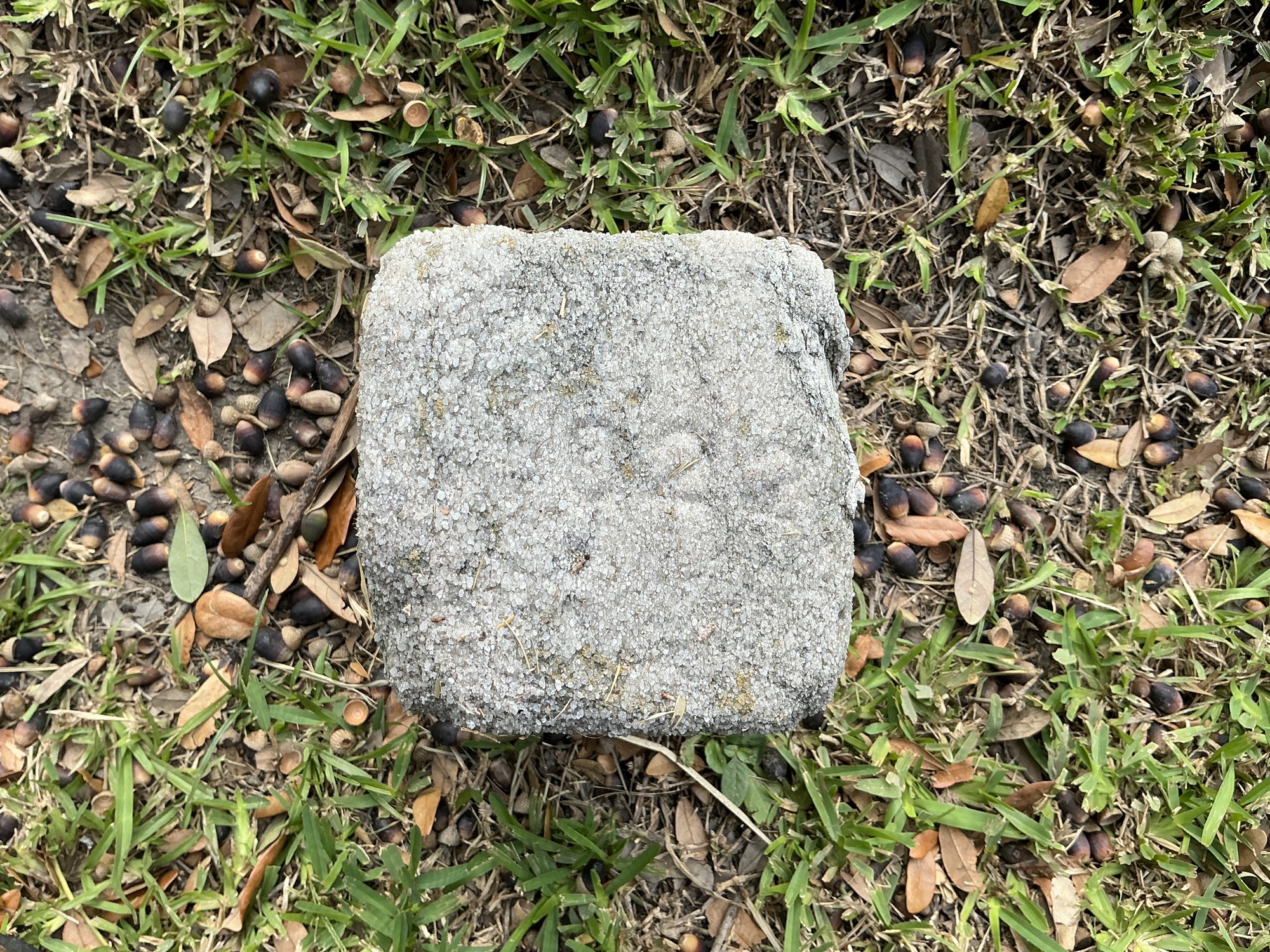 Top of flat marble marker