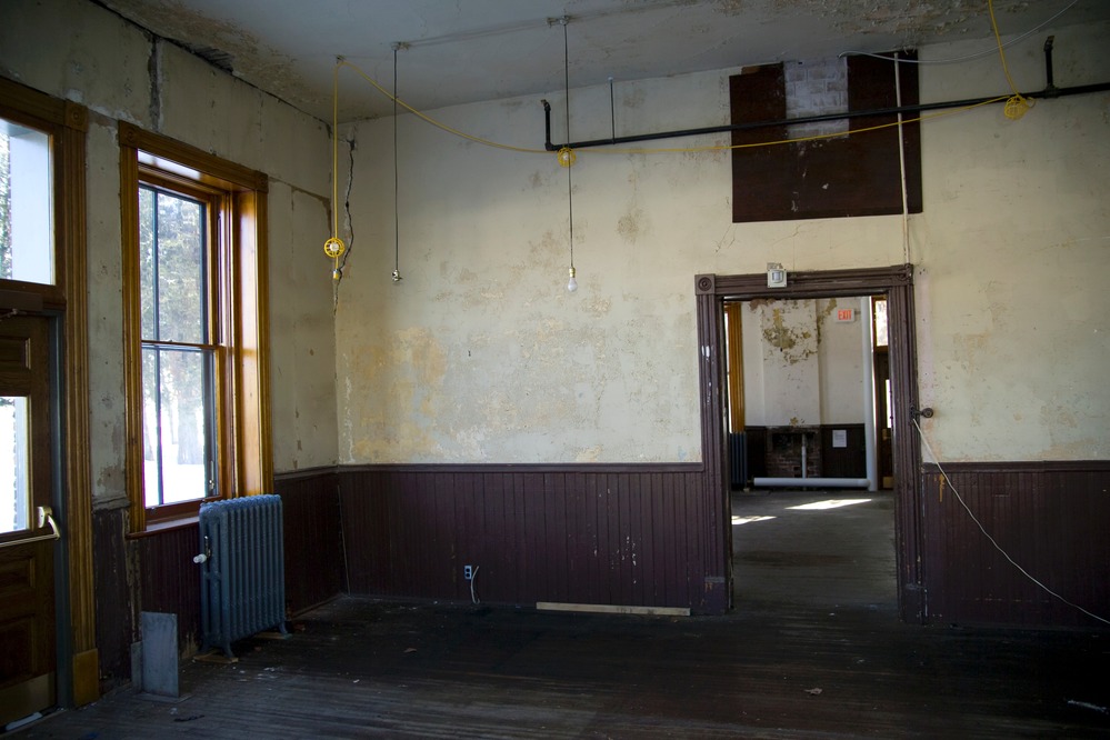 This photo shows existing conditions of the room that will be reserved for temporary/changeable exhibits.