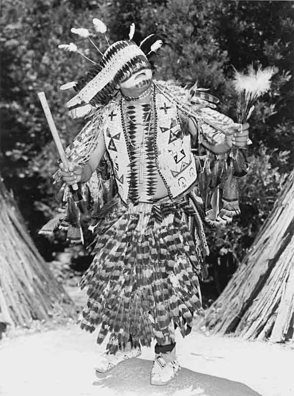 Chris Brown (Chief Lemee) Dancing