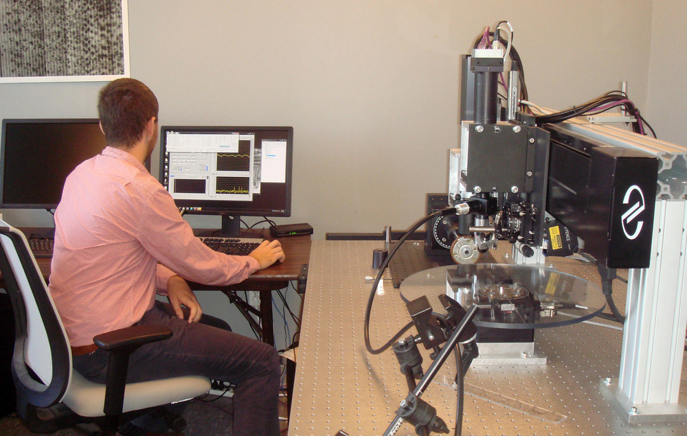 Before the scan, the correct scan parameters are determined by moving computer-controlled motors.