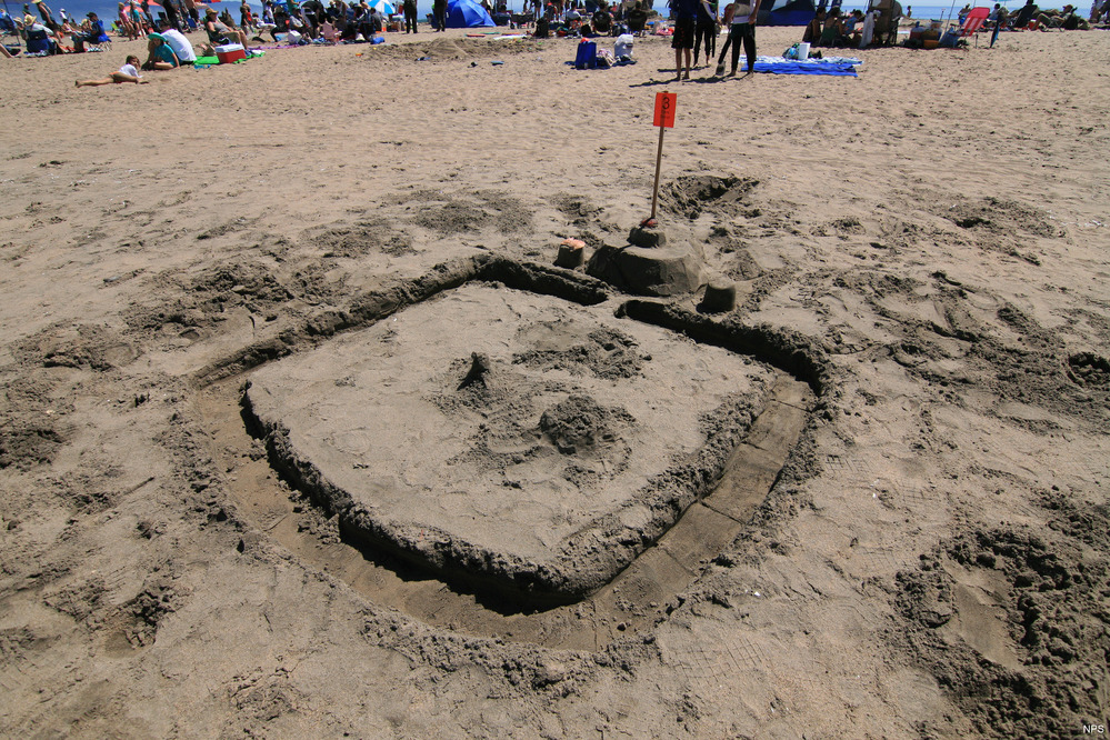 2015 Sand Sculpture Contest: Children's Group Entry #03: Minecraft, by Luca
