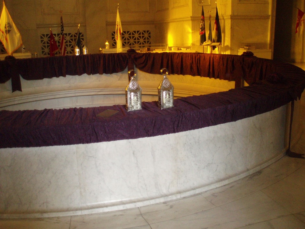 Lantern before the Tomb Tour at Night