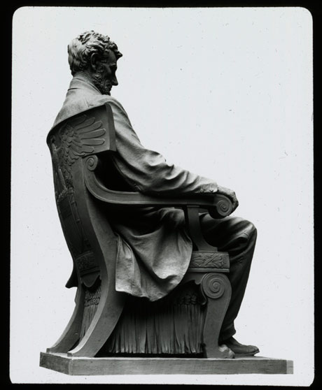 Side view of Adolph A. Weinman Lincoln Statue