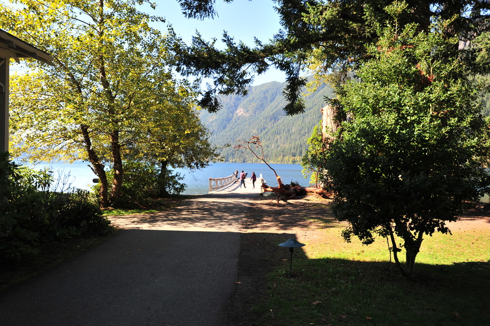 Lake Crescent Lodge
