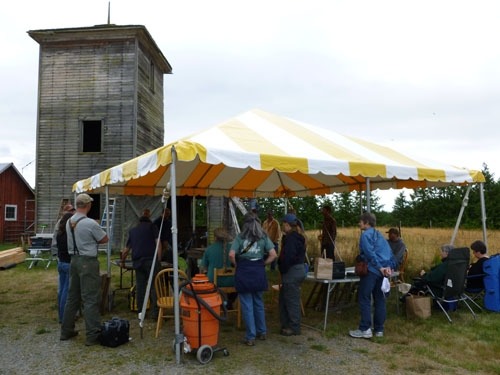 The first Brown Bag lecture of the 2011 field school.