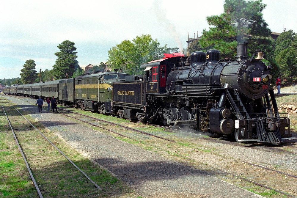 train THE GRAND CANYON RAILWAY OFFERS DAILY SERVICE BETWEEN GRAND CANYON N.P. AND WILLIAMS, AZ. NPS PHOTO.