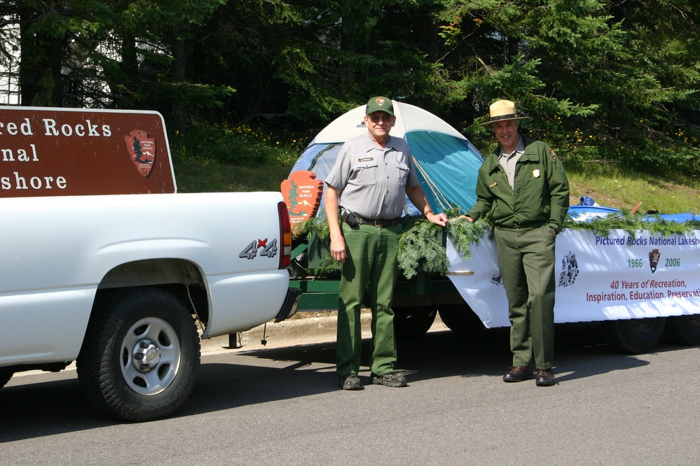 Float driver Dennis and Supt Jim await the beginning of the Munising parade