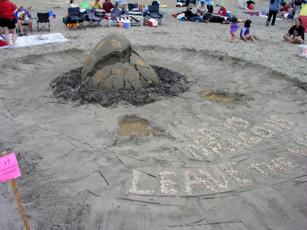 2005 Sand Sculpture Contest: Adults' Group Entry #15: Sand Dragons, by the Vincent Family