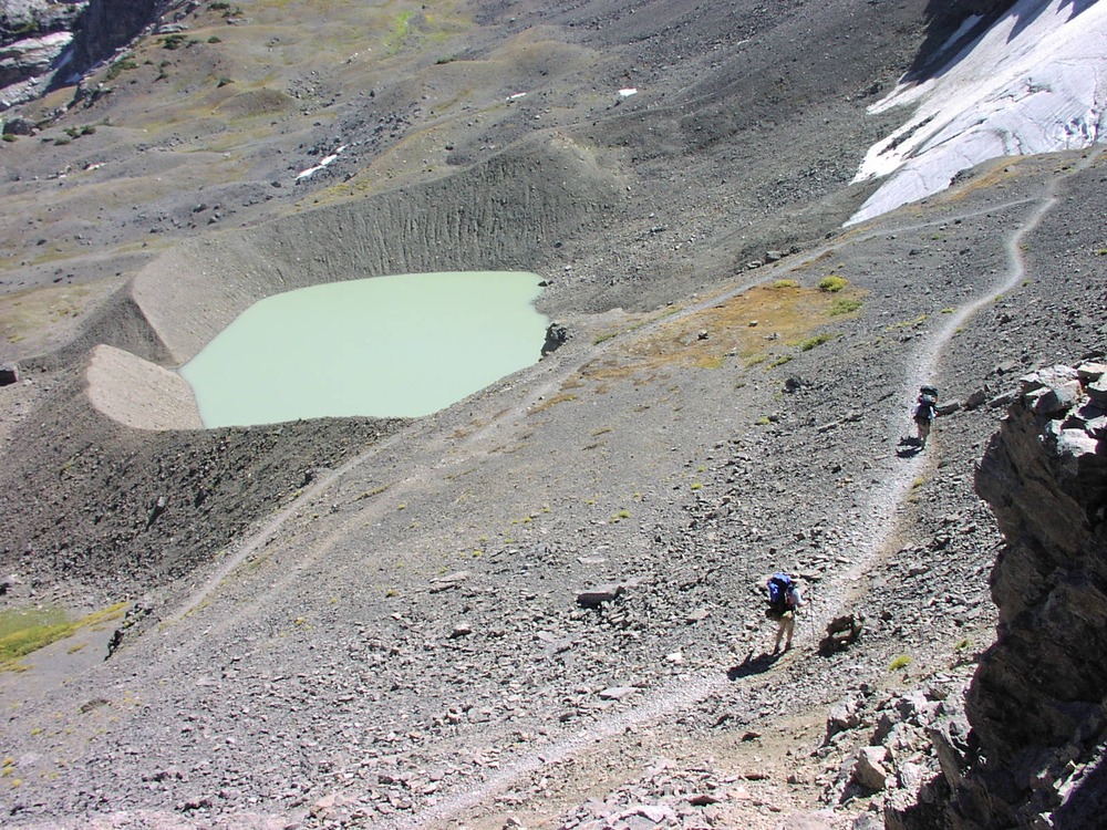 Hikers, Hurricane Pass with Schoolroom Glacier