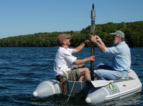 Photo of taking core samples for the project "Biomonitoring Prospects for Diatoms and Paleolimnology"