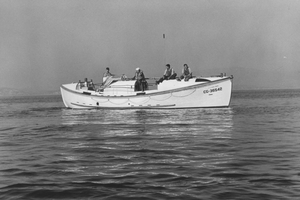 HPRC 006650 Motor Lifeboat 36542 with Crewmen