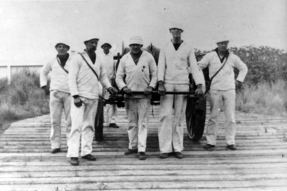 HPRC 001580 Surfmen pulling Beach Cart