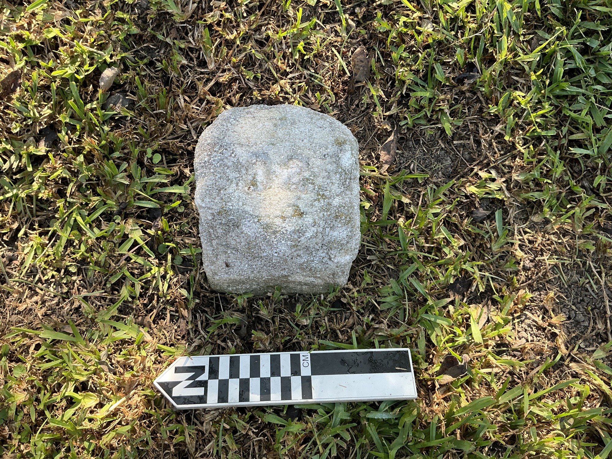 Extra image of flat marble marker