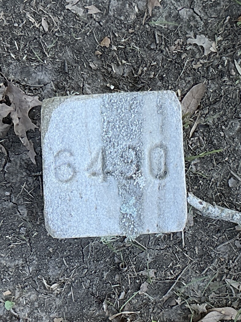 Top of flat marble marker