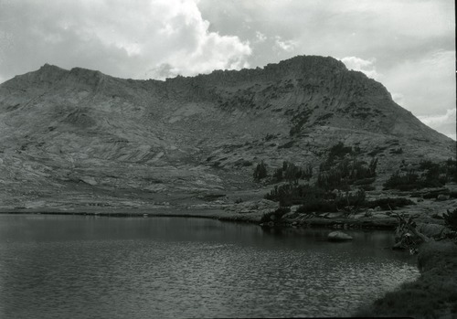 Vogelsang Lake and Vogelsang Peak.