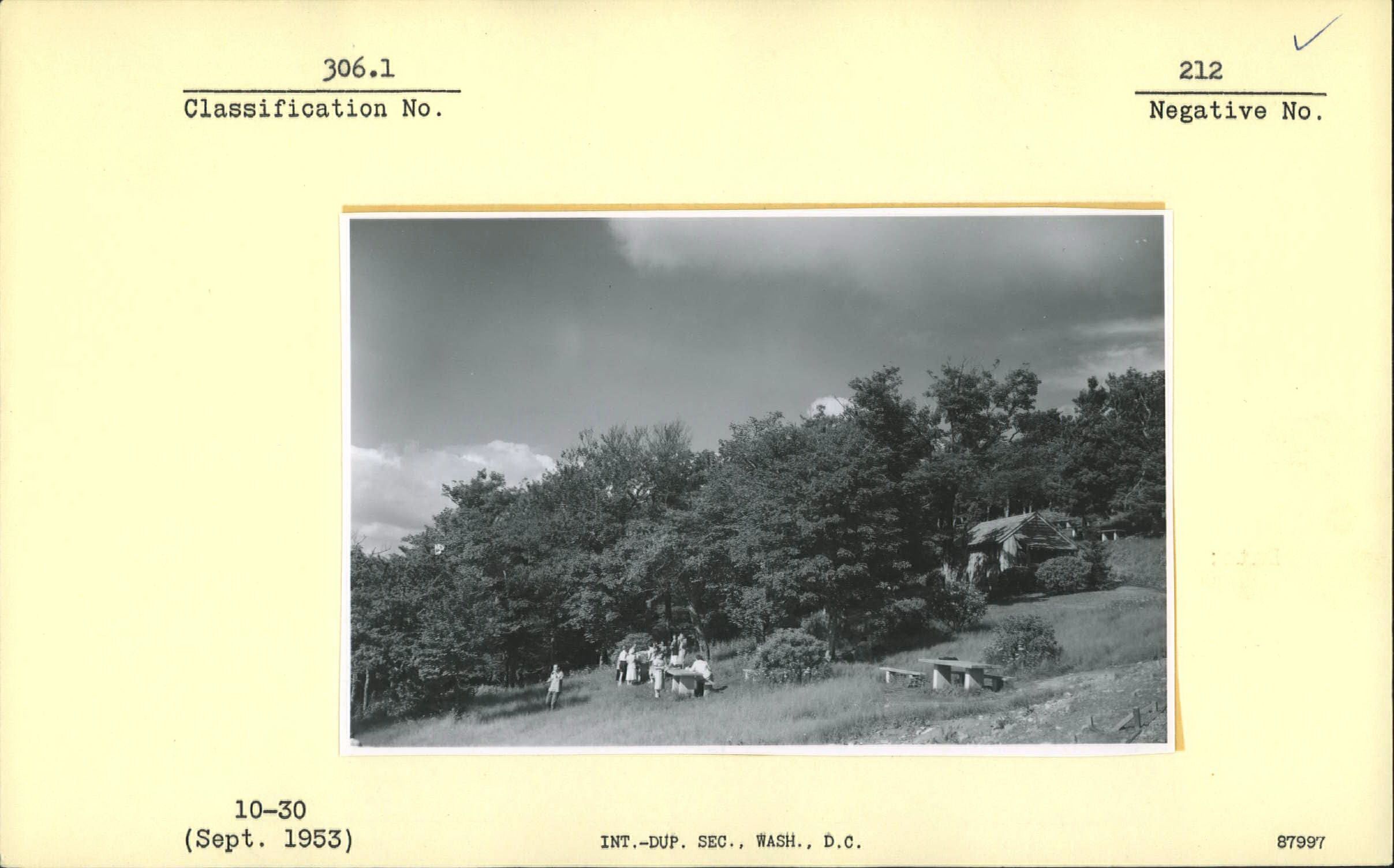 Visitors at Craggy Gardens Picnic Area