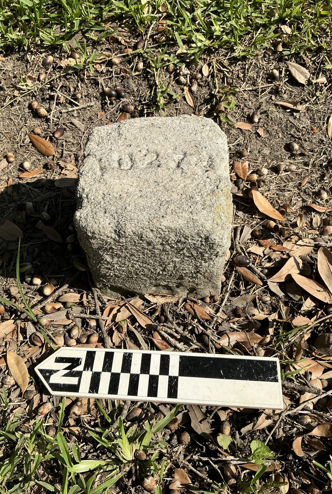 Extra image of flat marble marker