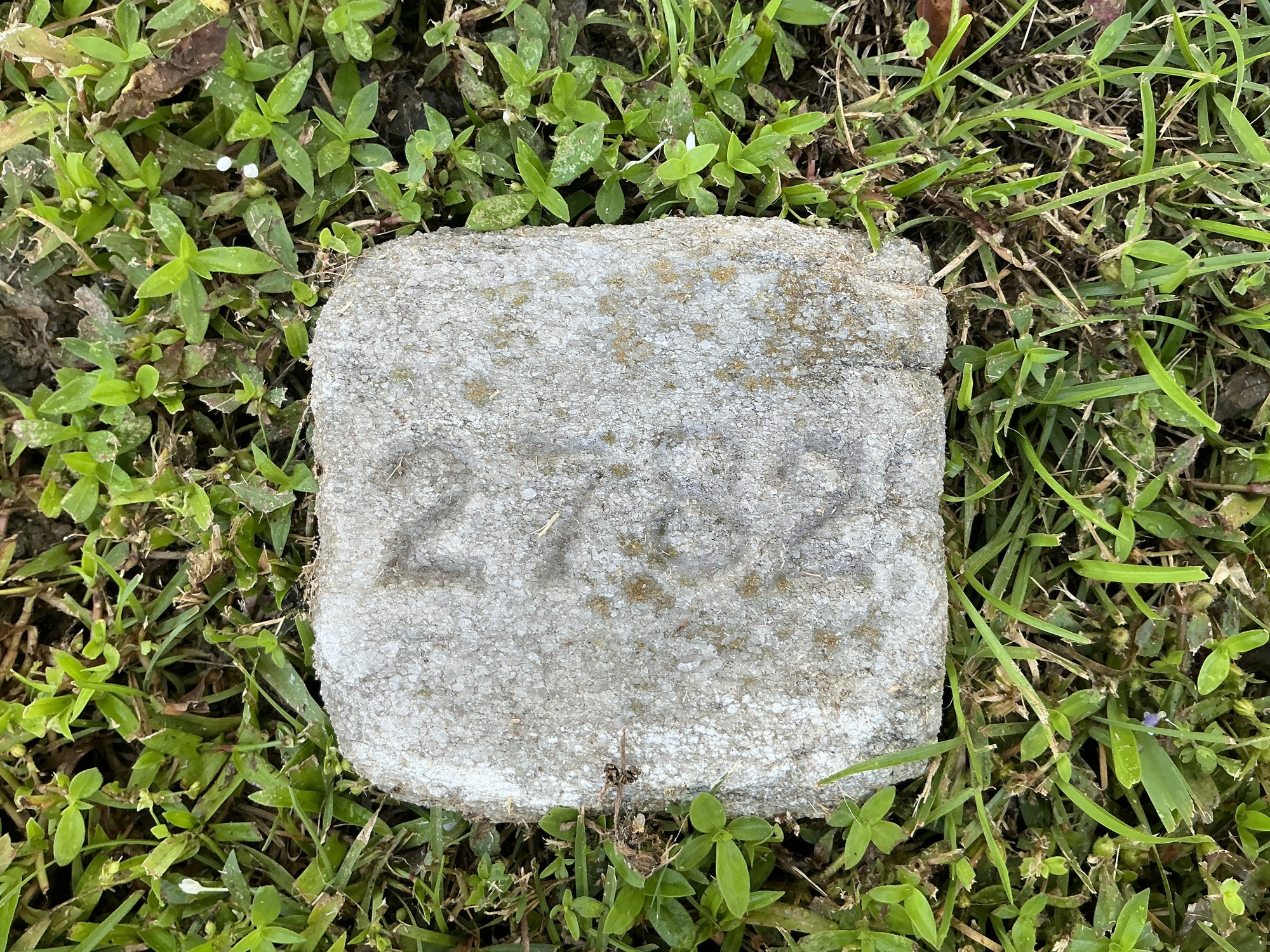 Top of flat marble marker