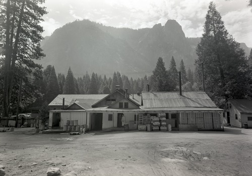 Front and rear of Y. P. C. Co. buildings Yosemite Lodge, Store, Warehouses. See Seps. in RL 979.447 Y-16C #31