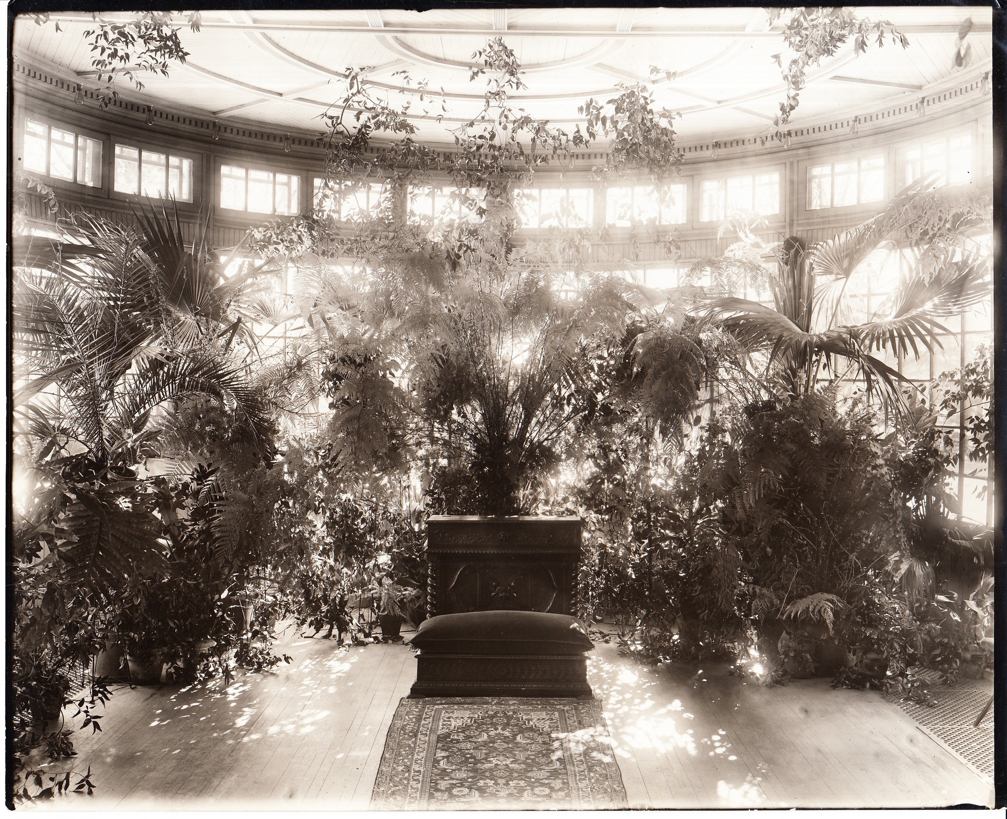 Glenmont, interior, first floor, conservatory, prie-dieu in place for wedding of Grace Miller, sister of Mina Edison.