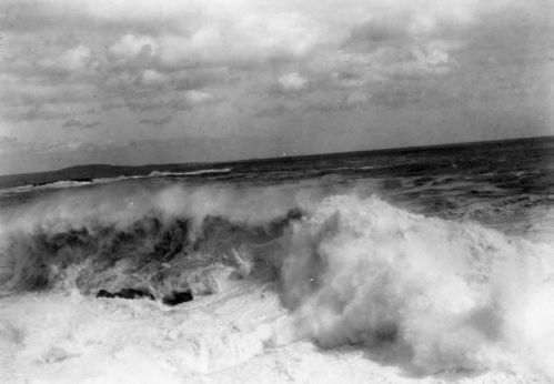 Surf at Thunder Hole ; Toward Schoodic Point (1 of 2) ; Sept 17, 1932