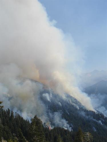Park helicopter performs aerial ignition and reconnaissance on Highbridge Prescribed Fire, Sequoia and Kings Canyon National Parks, October 2005