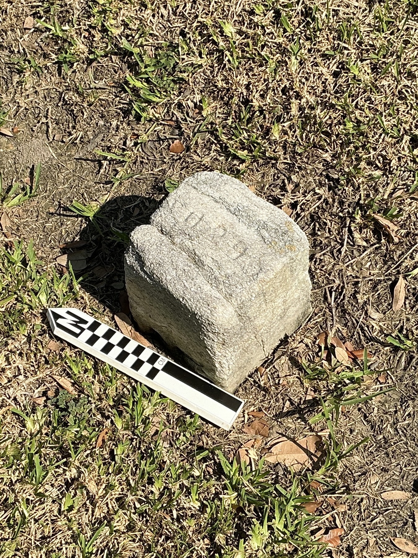 Extra image of flat marble marker