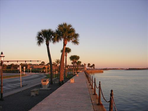 Public parking lot at Castillo de San Marcos National Monument in January 2008