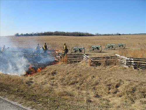 Prescribed burning at Pea Ridge National Battlefield