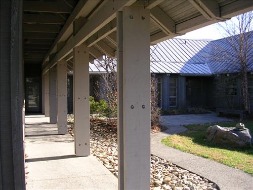 Headquarters building rear at Blue Ridge Parkway in November 2009