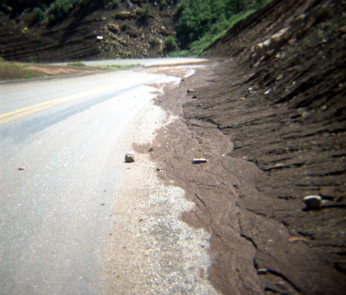 Color Photos of rock slides in Kolob Canyon.