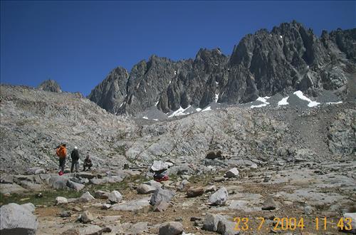 Helicopter and rescue operations on the Starlight SAR, Sequoia and Kings Canyon National Parks, summer 2004