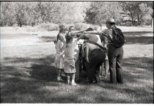 BW Photos of Junior Ranger Activities in Zion.