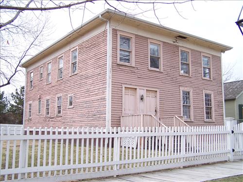 Current condition of Miller House in Summer 2008